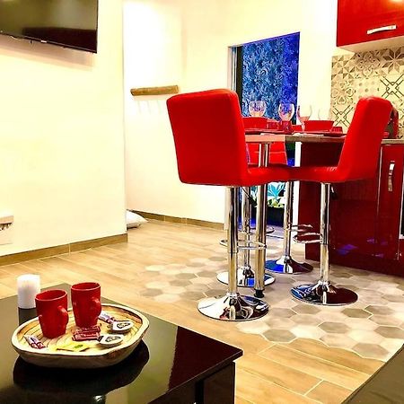 Le Led Room,Centre Ville Place De Parking Gratuite Санс Екстериор снимка