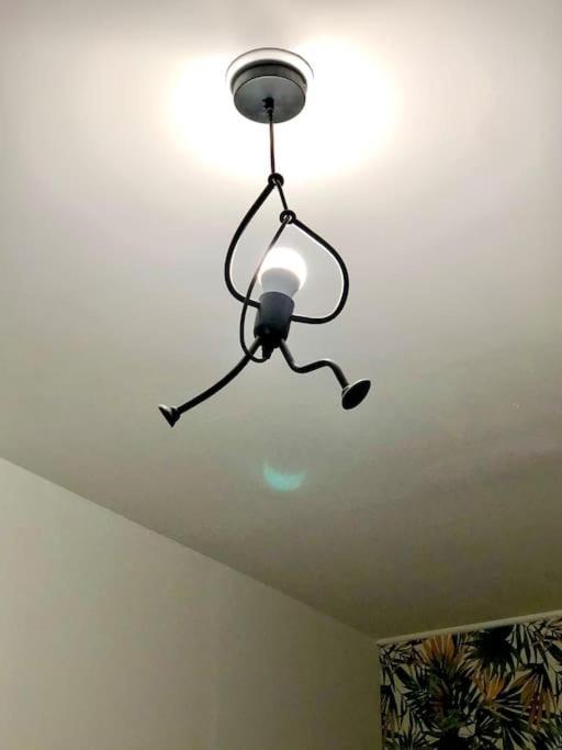 Le Led Room,Centre Ville Place De Parking Gratuite Санс Екстериор снимка