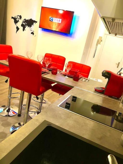 Le Led Room,Centre Ville Place De Parking Gratuite Санс Екстериор снимка