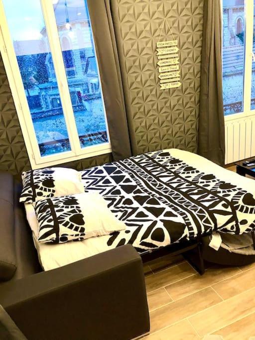 Le Led Room,Centre Ville Place De Parking Gratuite Санс Екстериор снимка
