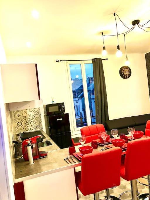 Le Led Room,Centre Ville Place De Parking Gratuite Санс Екстериор снимка